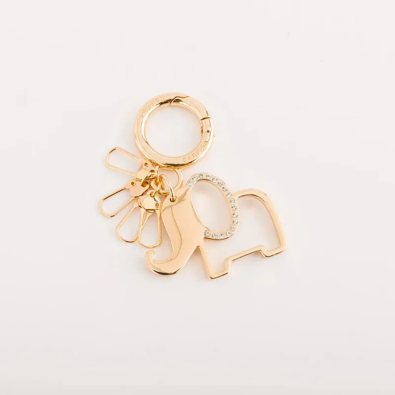 كاربيزا ميداليات مفاتيح